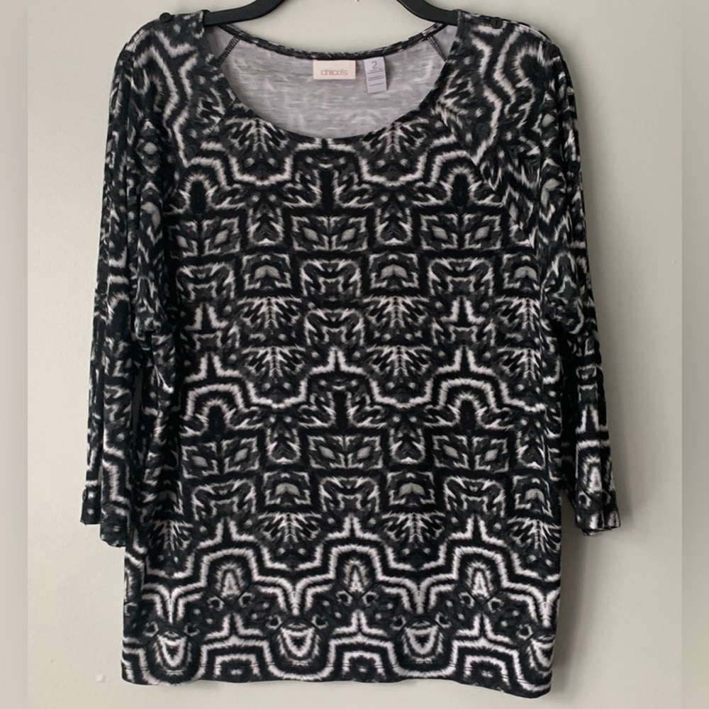 Chico’s Black & White Cold Sleeve Shirt Size 2 US L/12